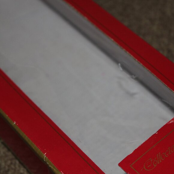 Christmas on Mainstreet Santa Claus Carved Wooden Figurine Vintage Walmart 8.5" - Picture 11 of 12